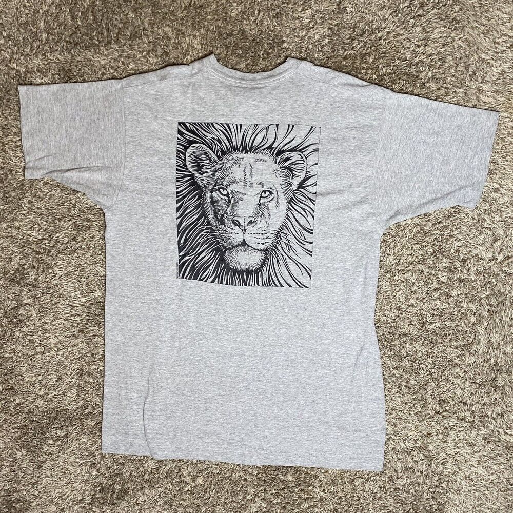 Vintage Made in USA Single-Stitch Big Cat Country St. Louis Zoo Lion Graphic XL